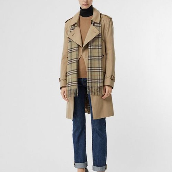 NWT BURBERRY VINTAGE CHECK CASHMERE SCARF - Picture 5 of 7